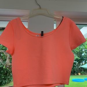 H&M fluorescent pink croptop